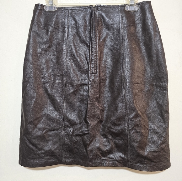 Vintage Buttery Soft 100% Leather Cache Mini Skirt - Size 12 - Picture 5 of 9